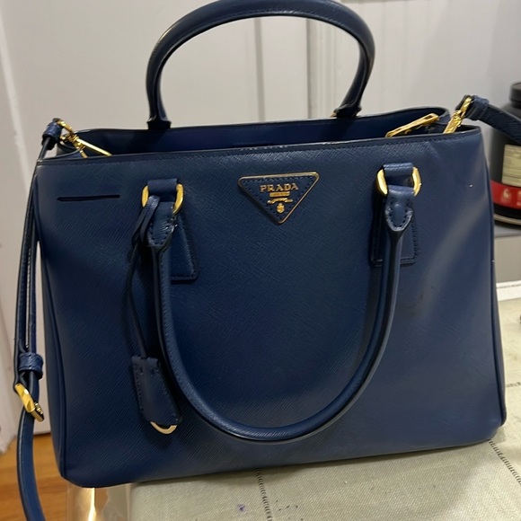 Prada prada bn1874 saffiano lux blue with strap - Picture 1 of 12
